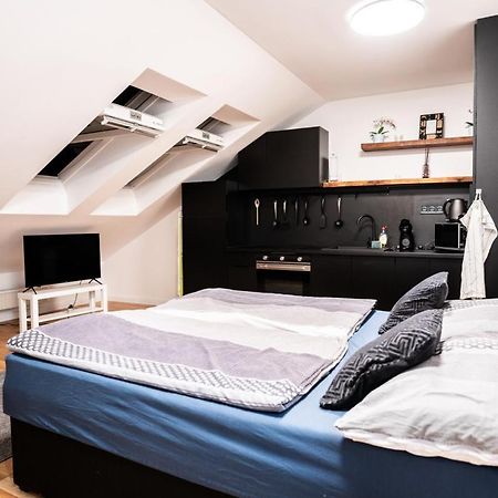 דירות Exclusive Apartman Prague Jecna מראה חיצוני תמונה