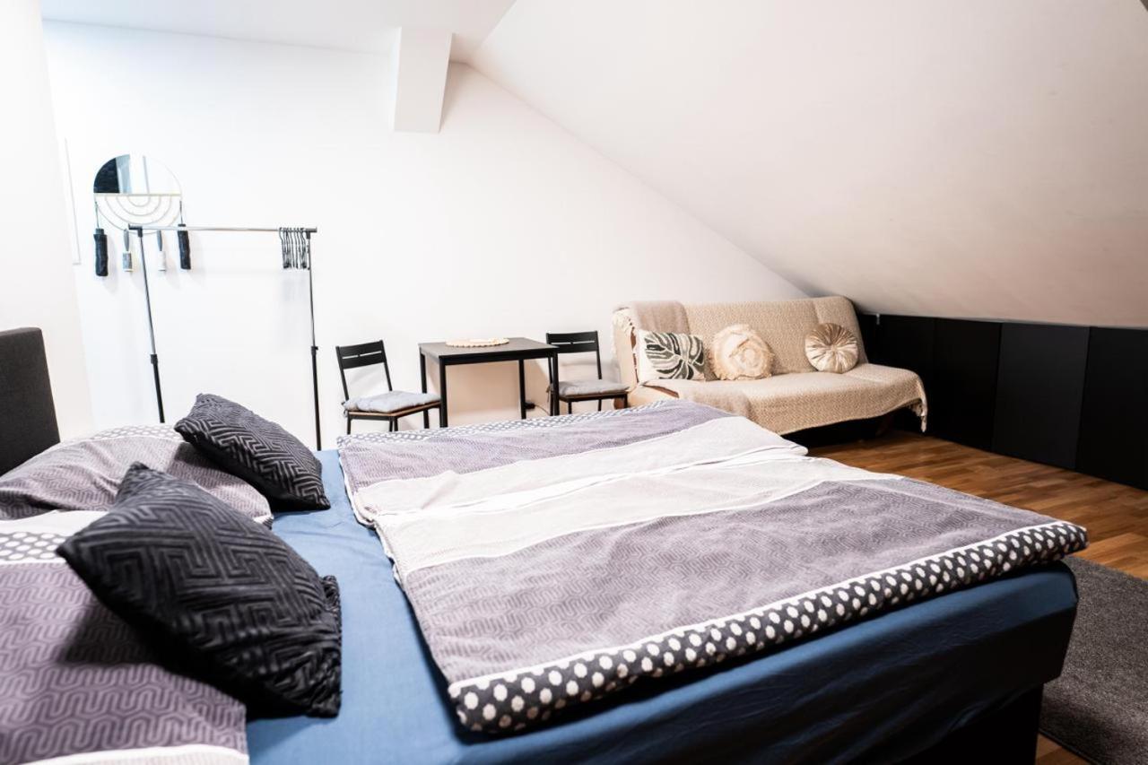 דירות Exclusive Apartman Prague Jecna מראה חיצוני תמונה