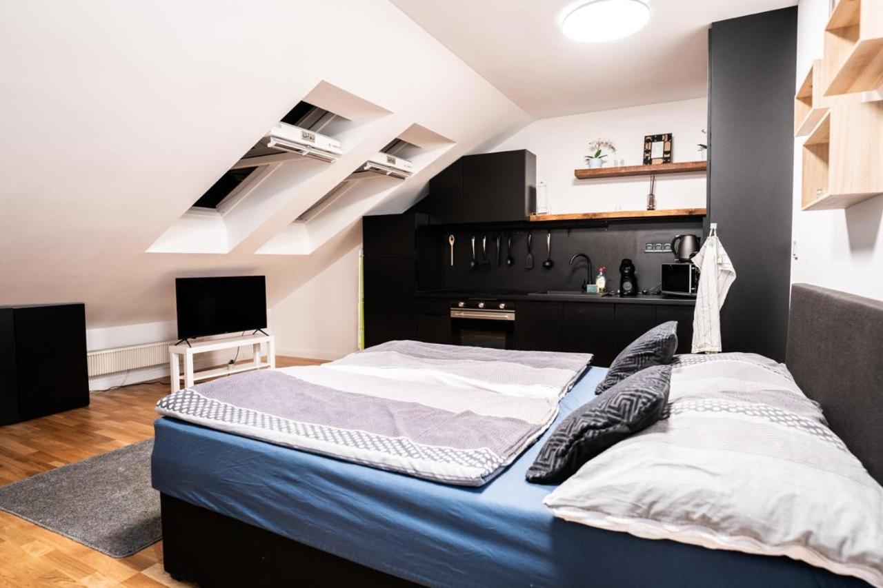 דירות Exclusive Apartman Prague Jecna מראה חיצוני תמונה